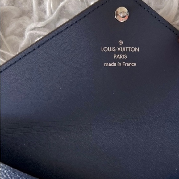 💙💙Louis Vuitton💙💙 Medium Pochette - Picture 2 of 5